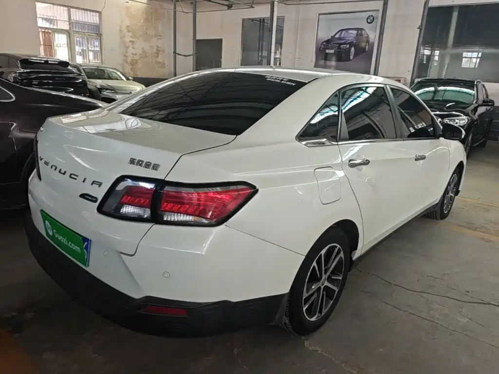 Venucia D60 — миниатюра 7
