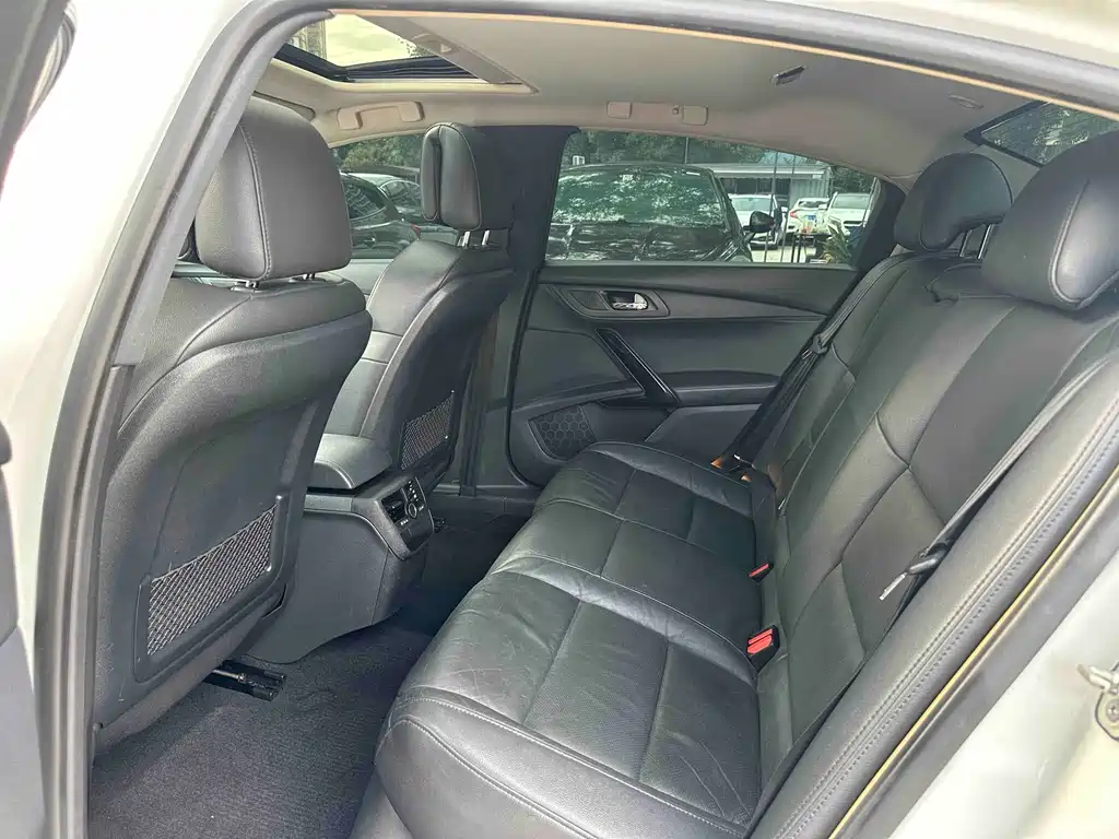 Peugeot 508 — миниатюра 8