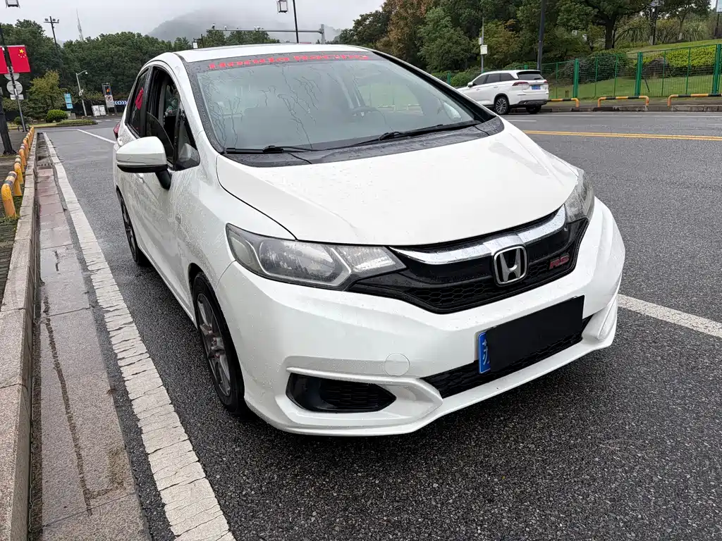 Honda Fit — миниатюра 2
