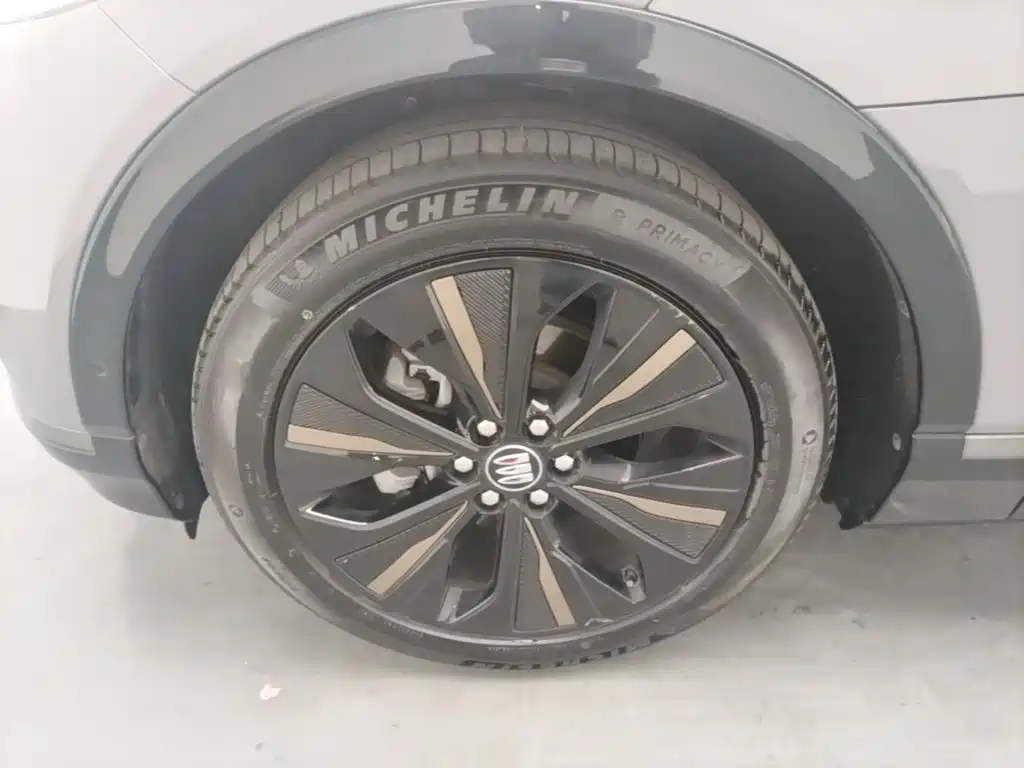 Buick E4 — миниатюра 23
