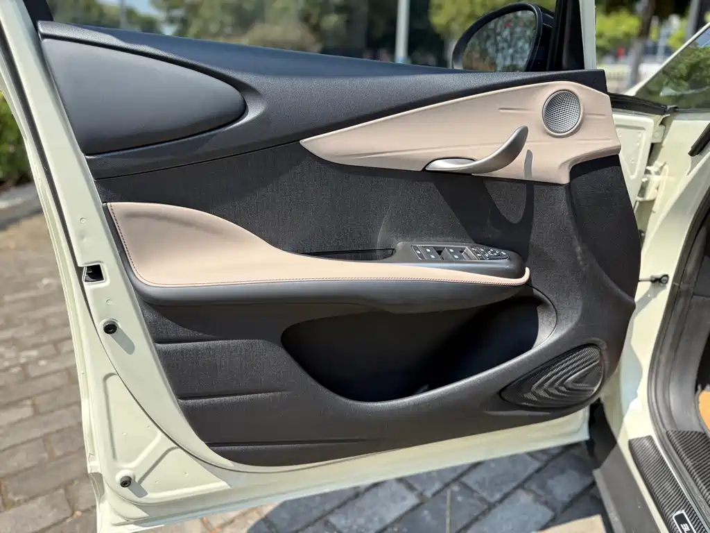 BYD Dolphin — миниатюра 10