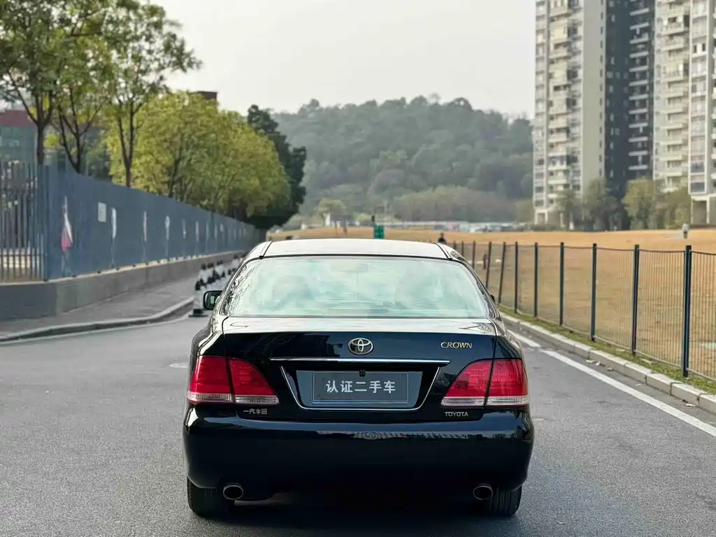 Toyota Crown 2009 2.5L Royal