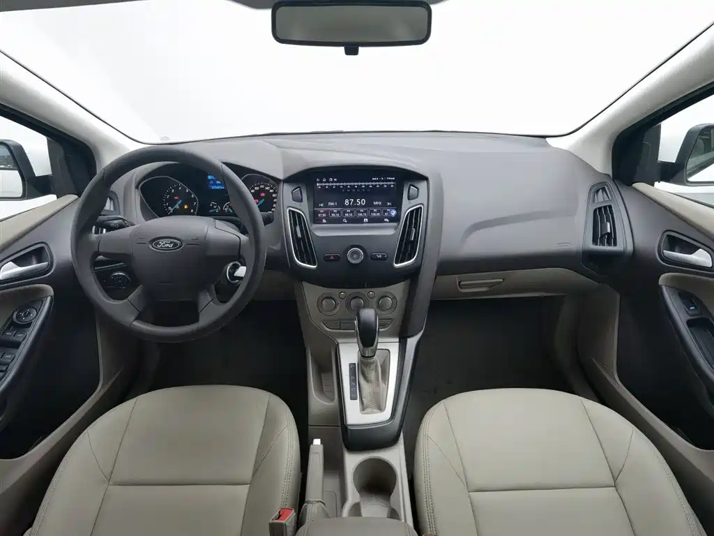 Ford Focus 2012 1.6L AT Comfort