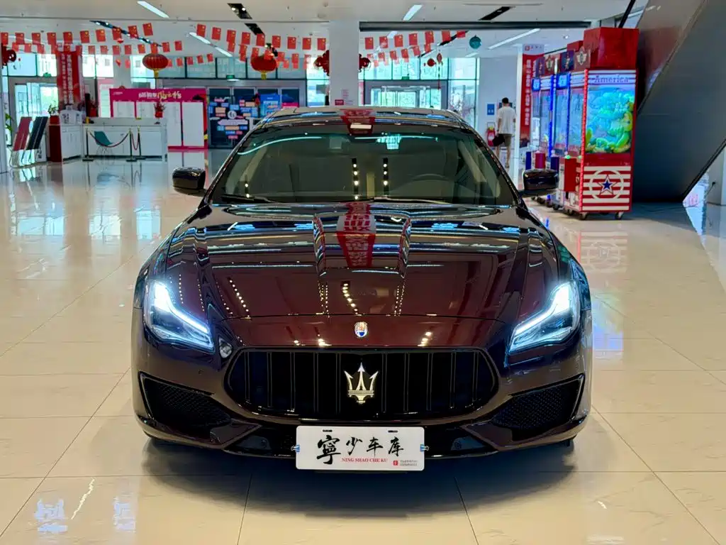 Maserati Quattroporte 3.0T Standard Type, фото 3