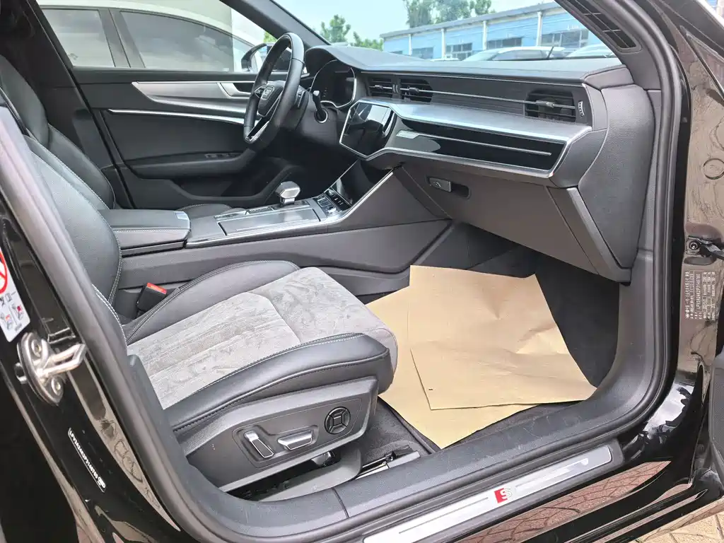 Audi A6L 2023 45 TFSI quattro