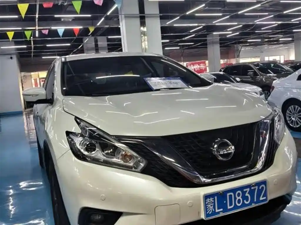 NISSAN LOULAN
