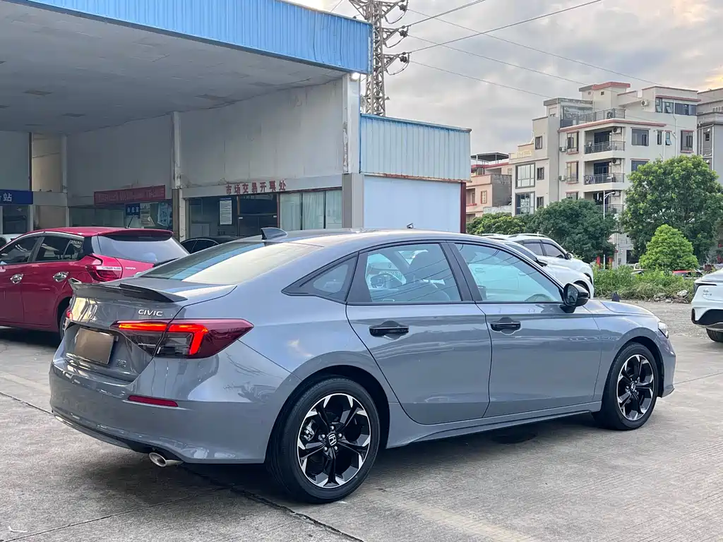 Honda Civic 2025 240TURBO CVT Pro