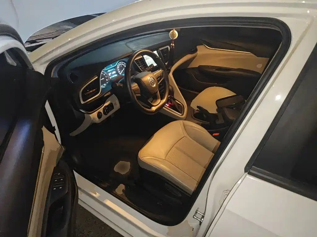 Buick Excelle — миниатюра 17