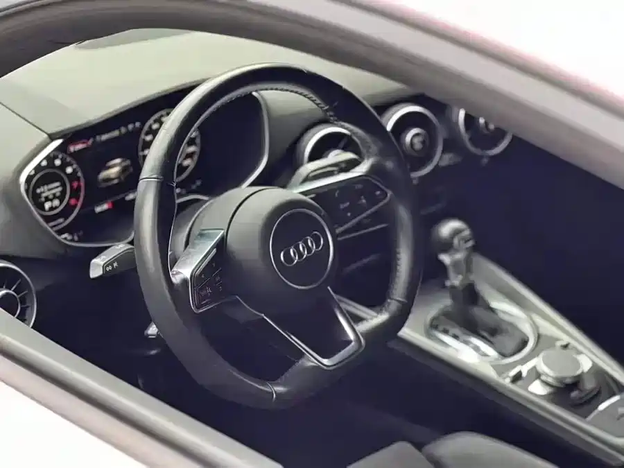 Audi TT — миниатюра 4