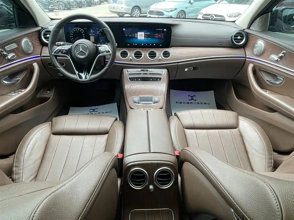 Mercedes-Benz E-Class — миниатюра 13