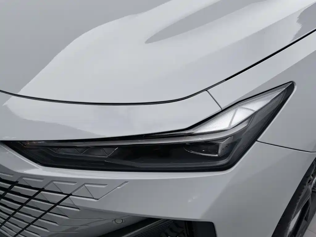 Changan UNI-V — миниатюра 7