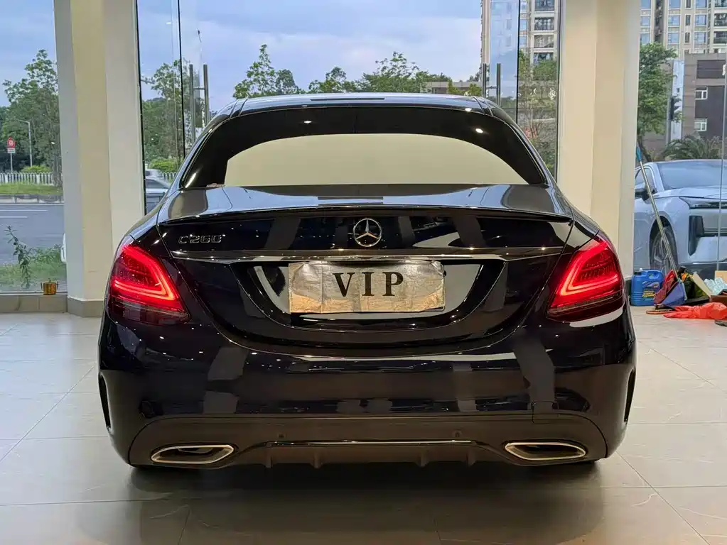 Mercedes-Benz C-Class — миниатюра 8