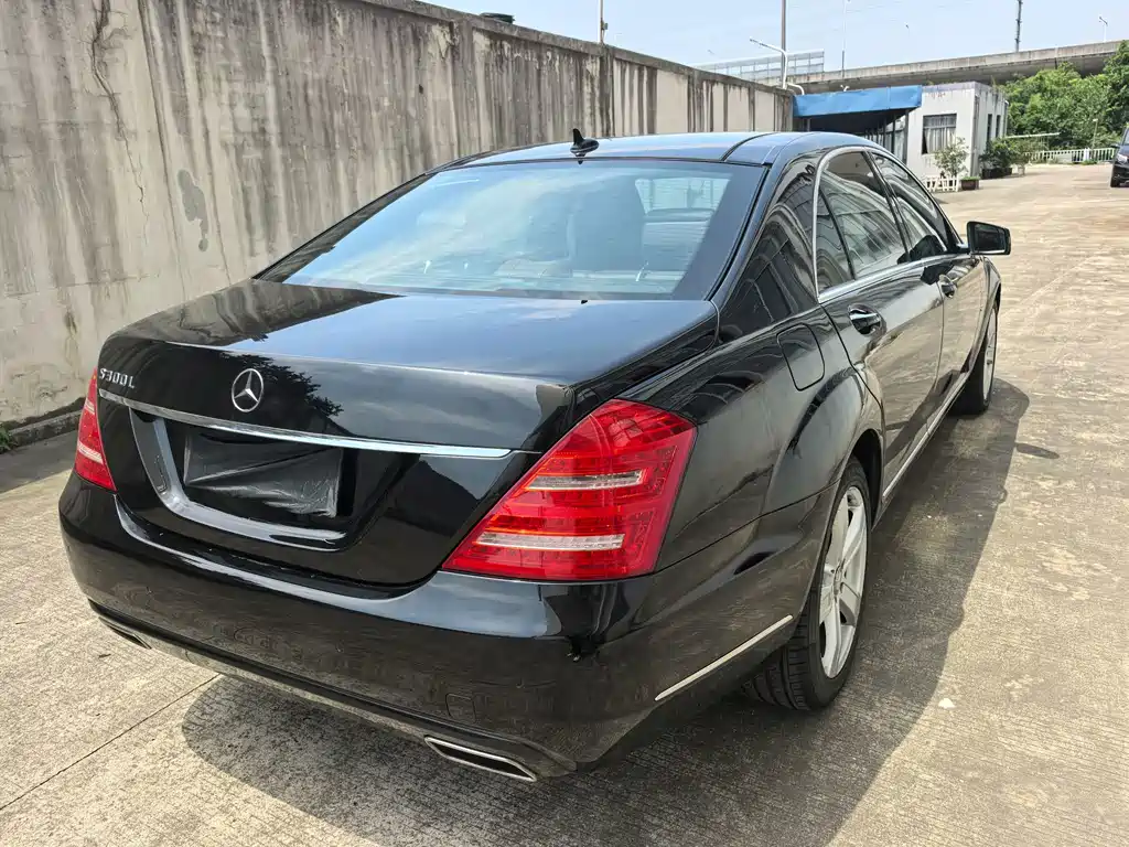 Mercedes-Benz S-Class — миниатюра 4