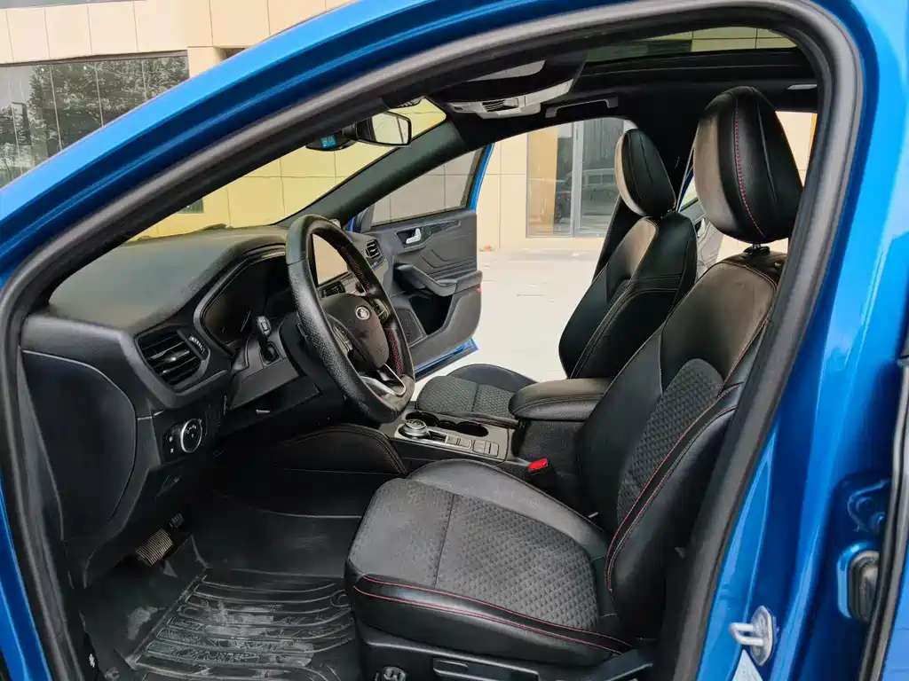 Ford Focus — миниатюра 3