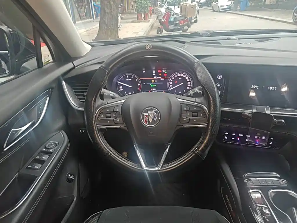Buick Envision Plus — миниатюра 11
