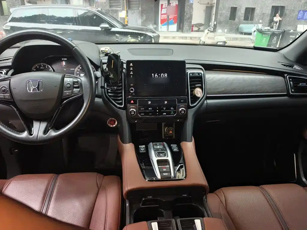 Honda UR-V — миниатюра 10