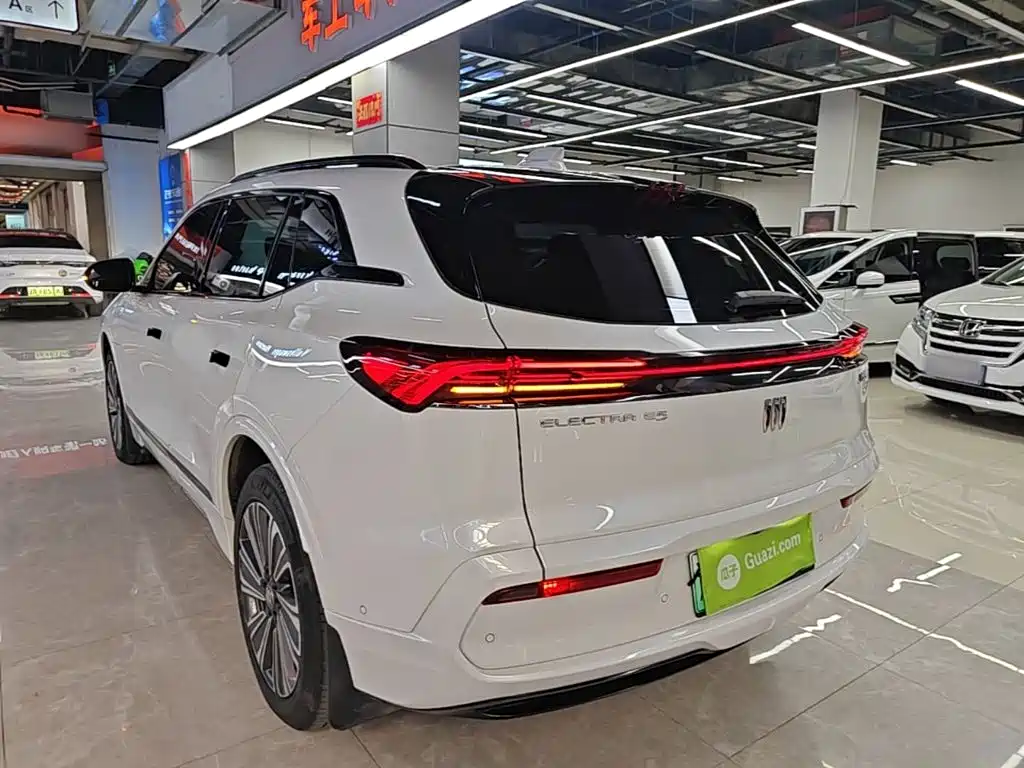 Buick E5 — миниатюра 5