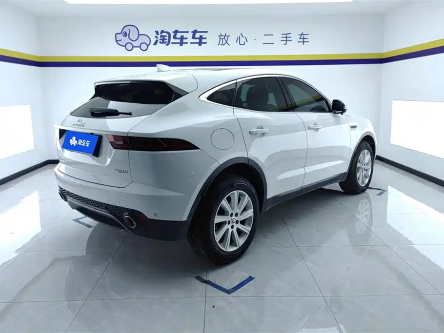 JAGUAR E PACE