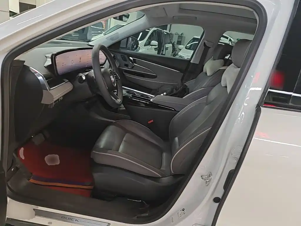 Buick E5 — миниатюра 15