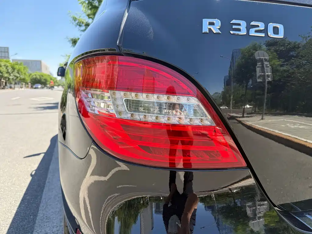 Mercedes-Benz R-Class — миниатюра 6