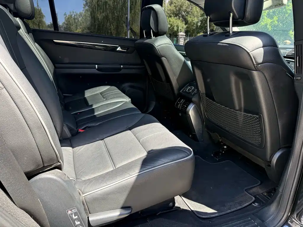 Mercedes-Benz R-Class — миниатюра 12