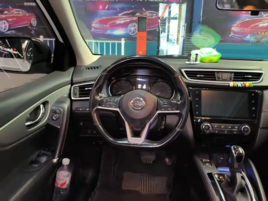 Nissan Qashqai — миниатюра 11