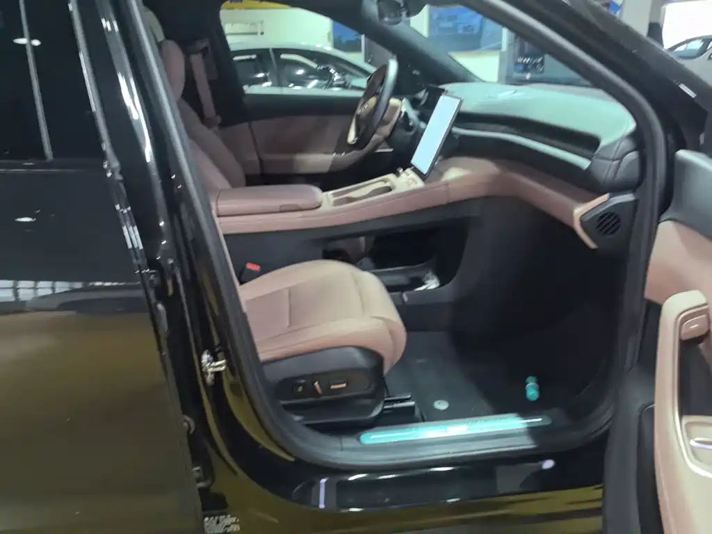 NIO ES6 — миниатюра 25