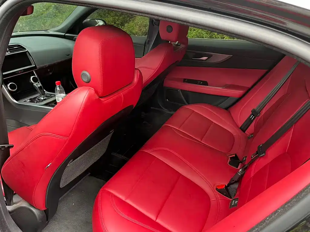 Jaguar XEL — миниатюра 4