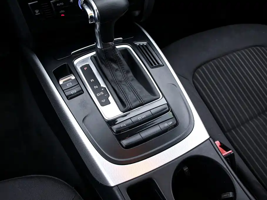 Audi A4L — миниатюра 10
