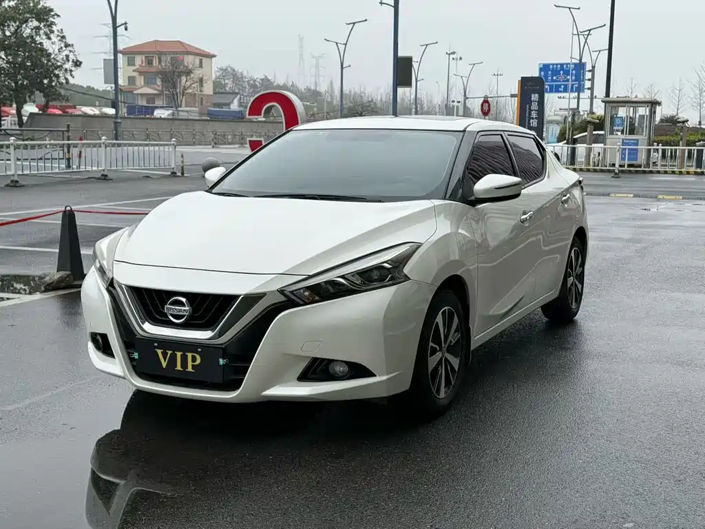 Nissan Bluebird 2019