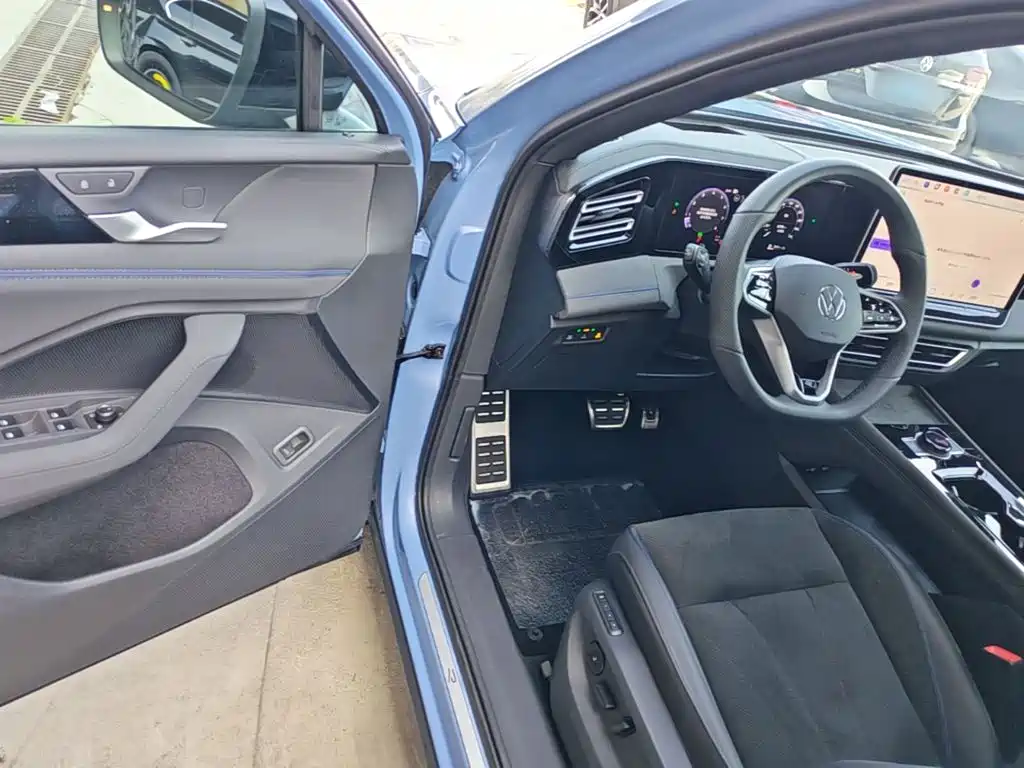 Volkswagen Tiguan L — миниатюра 16