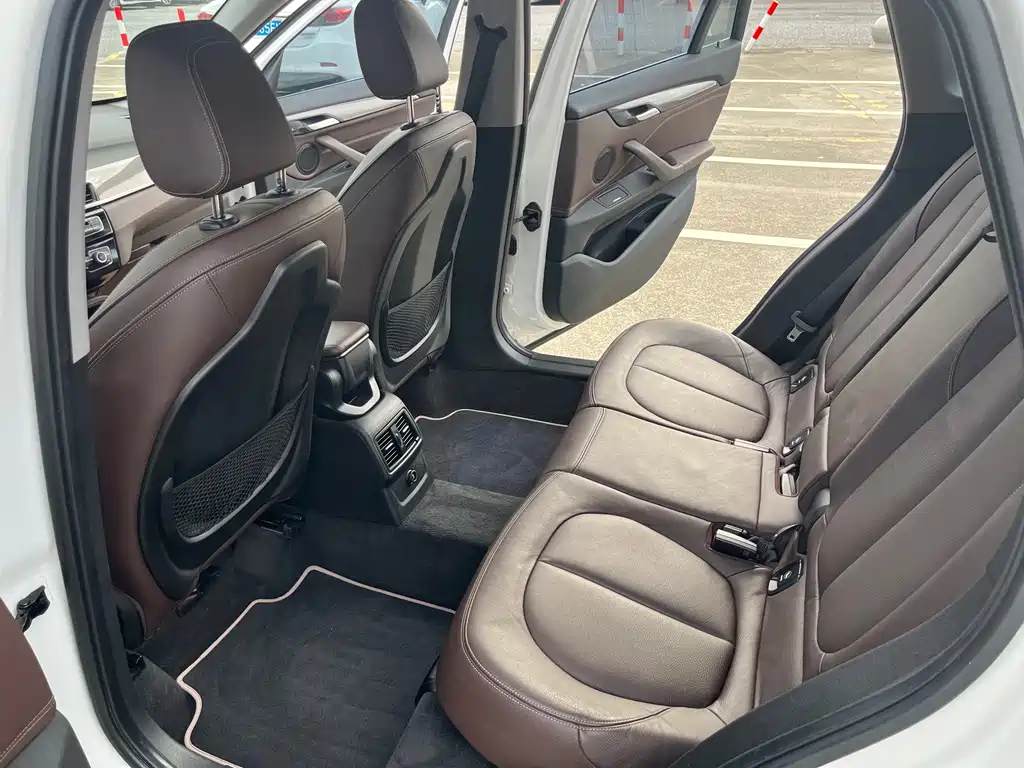 BMW X1 — миниатюра 7