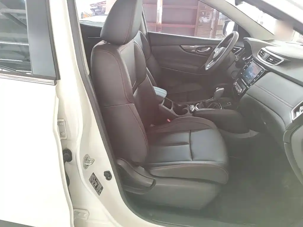 Nissan Qashqai — миниатюра 25