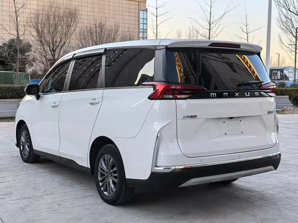 SAIC MAXUS EVERYONE 5