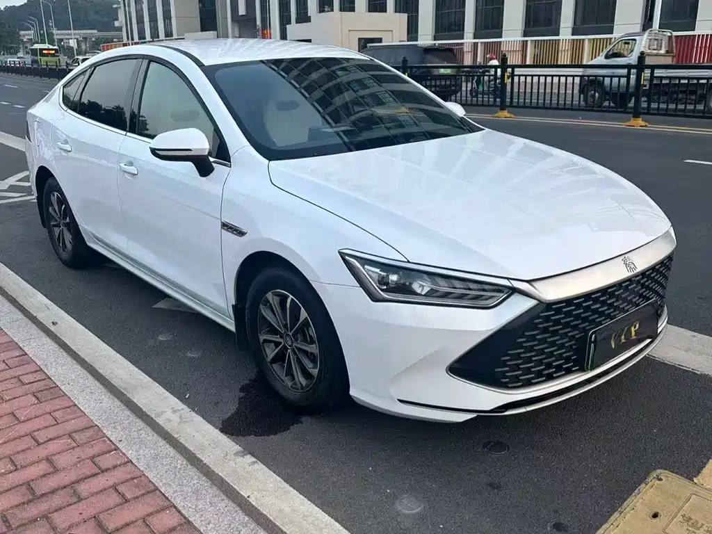 BYD Qin PLUS — миниатюра 3
