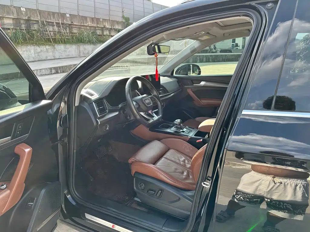 Audi Q5L 2022 40T Luxury