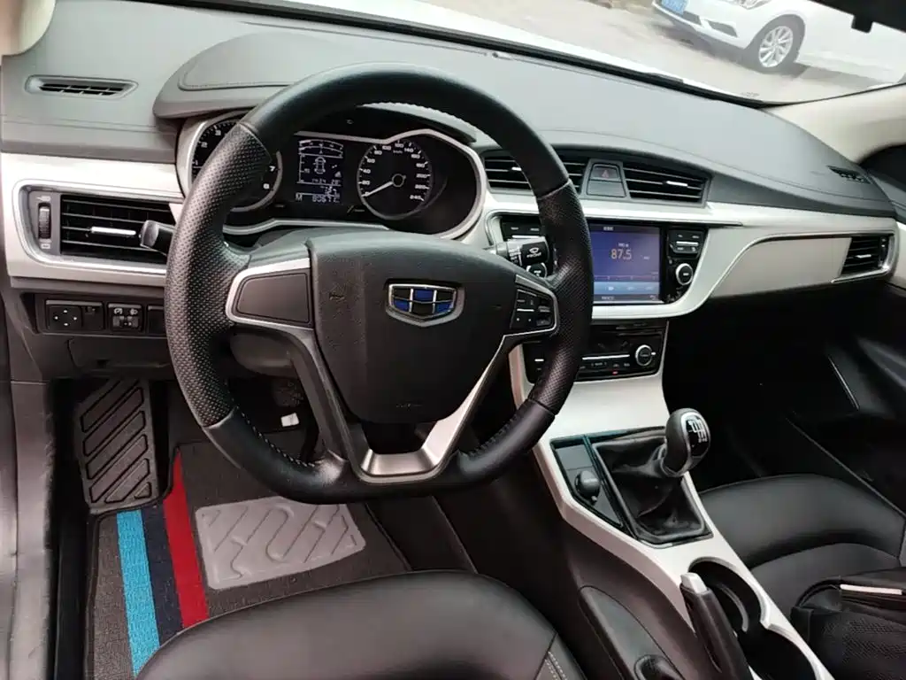 Geely Emgrand GL — миниатюра 10