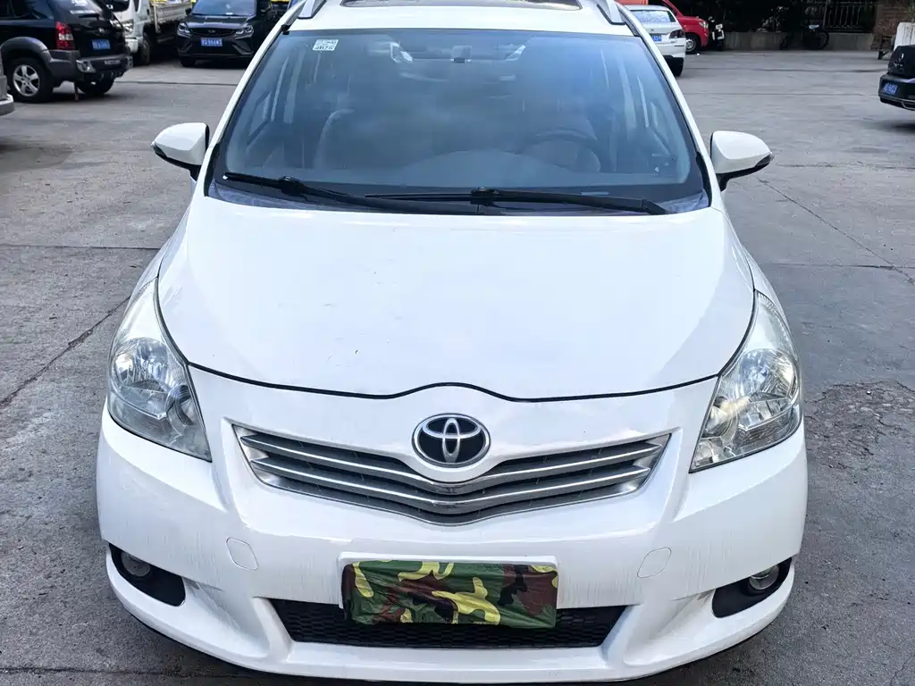Toyota Verso — миниатюра 2
