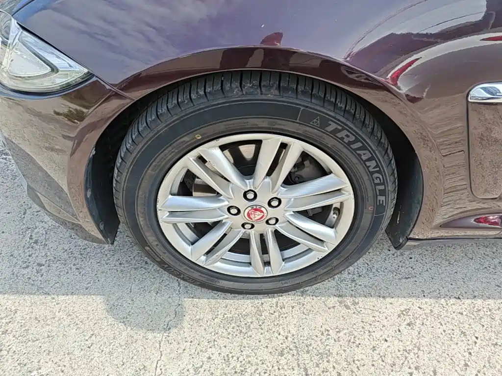 Jaguar XF — миниатюра 23