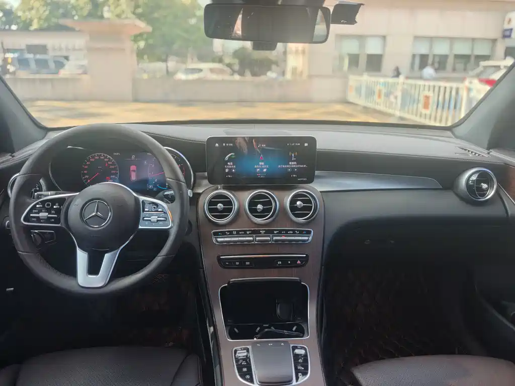 Mercedes-Benz GLC — миниатюра 6
