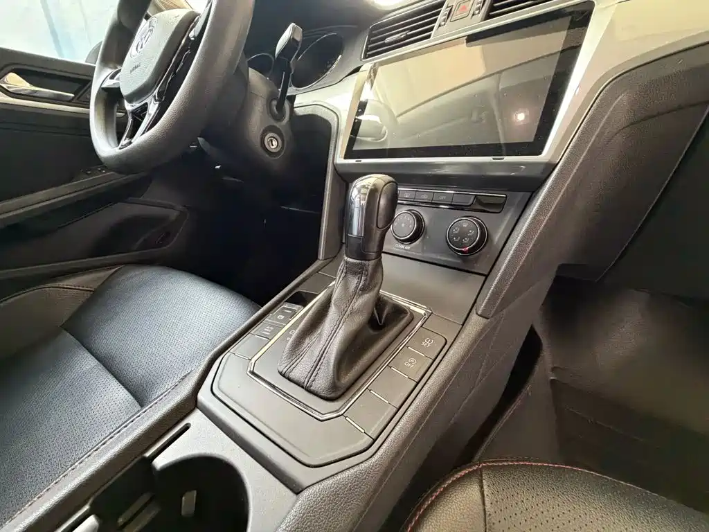 Volkswagen Lamando — миниатюра 11
