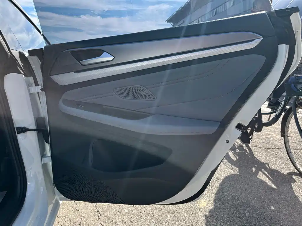 Volkswagen Lamando — миниатюра 25