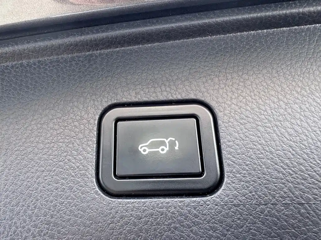 Changan CS95 — миниатюра 15