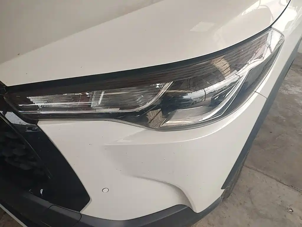 Toyota Corolla Cross — миниатюра 24