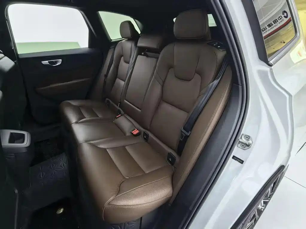 Volvo XC60 — миниатюра 14