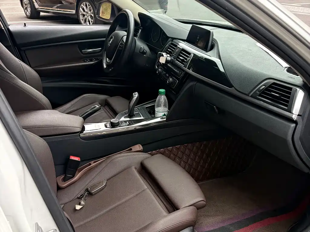 BMW 3 Series — миниатюра 9