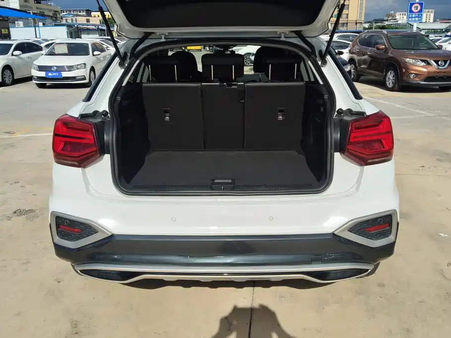 Audi Q2L — миниатюра 4