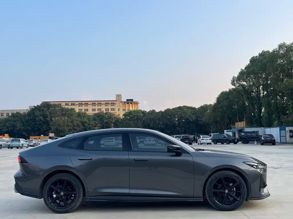 Changan UNI-V — миниатюра 7