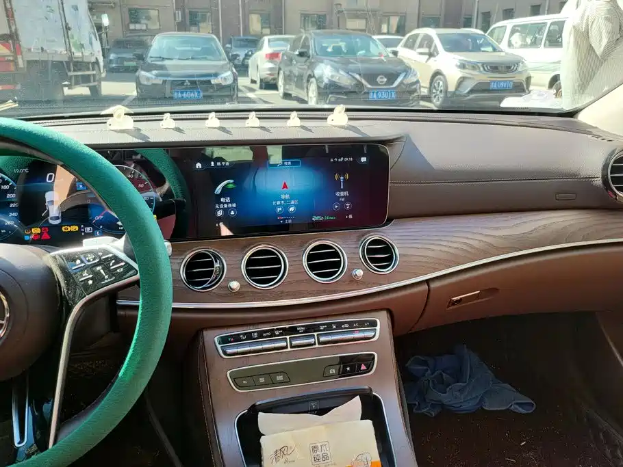 Mercedes-Benz E-Class New Energy — миниатюра 13