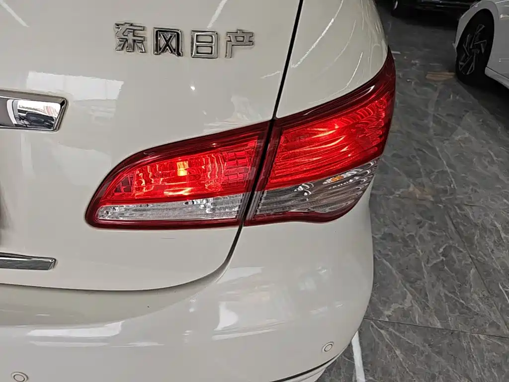 Nissan Sylphy — миниатюра 8